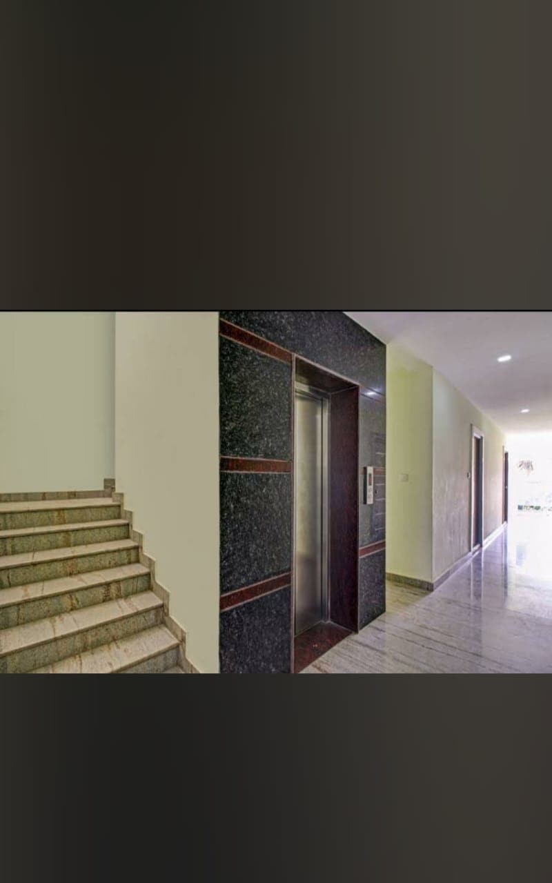 Victoria Hospital & Bangalore Medical College (BMCRI) near RRR Residency Kalasipalyam Bangalore